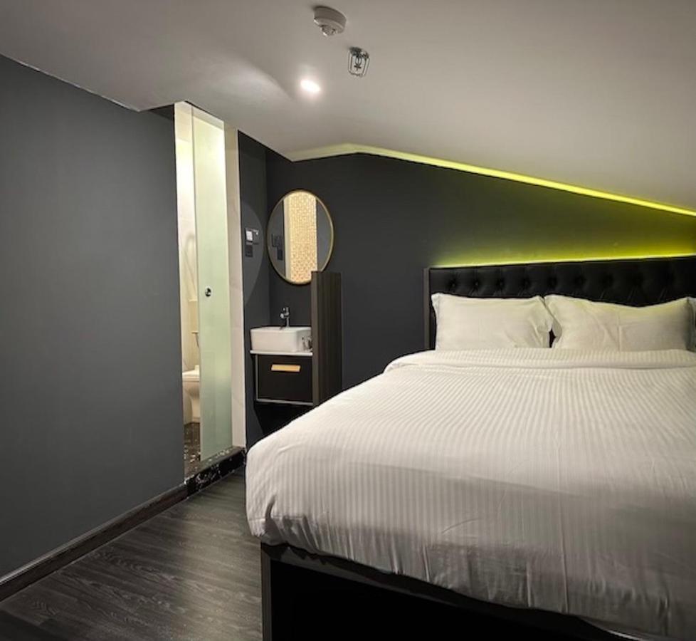 Hotel Jjh - Newly Opened Near Bugis Szingapúr Kültér fotó